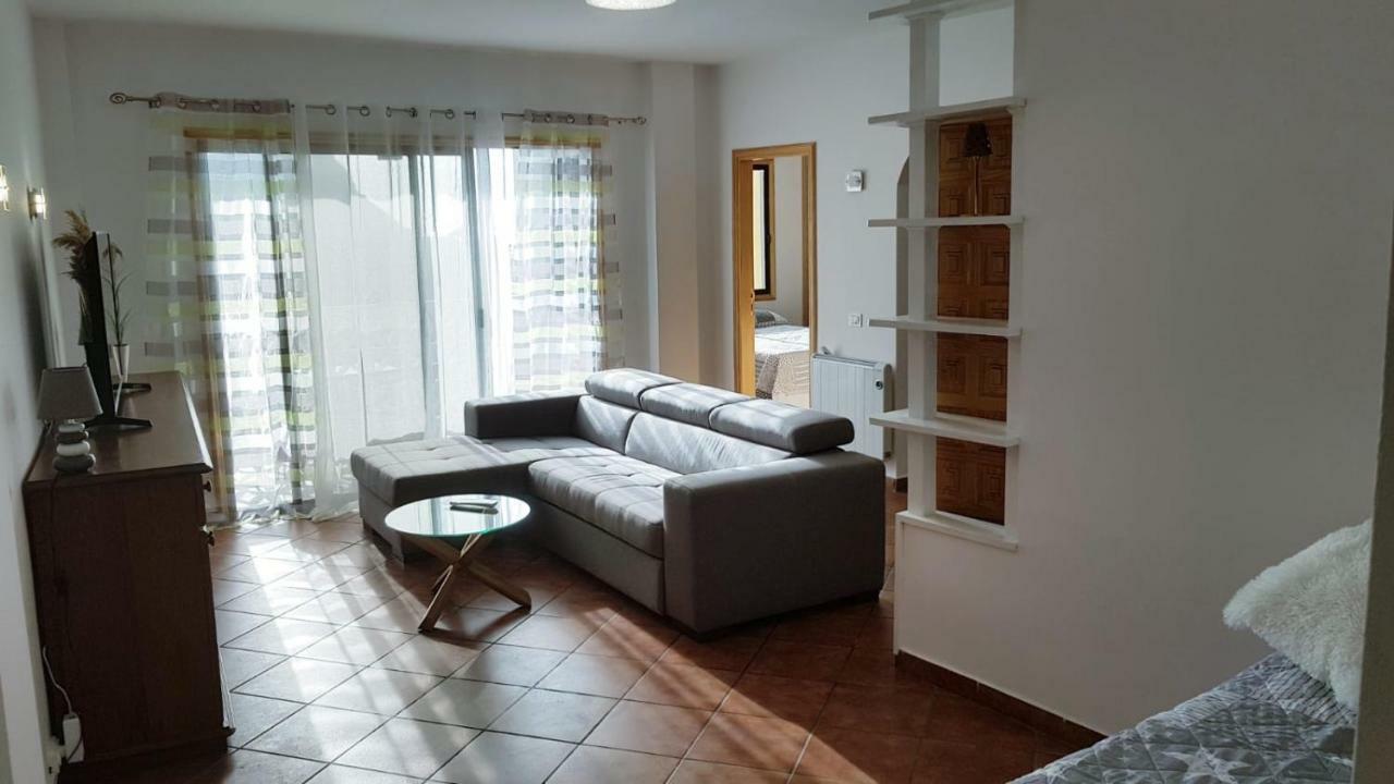 Apartamento Amplio Y Tranquilo Con Vistas ロス・レアレホス エクステリア 写真